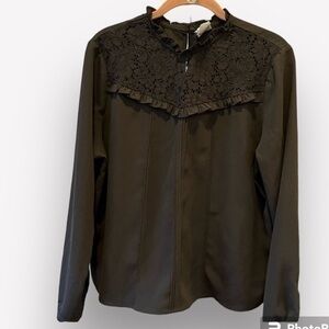 🍕🪻Guest editor mock neck blouse Ruffle lace
Long sleeve black loose flowy